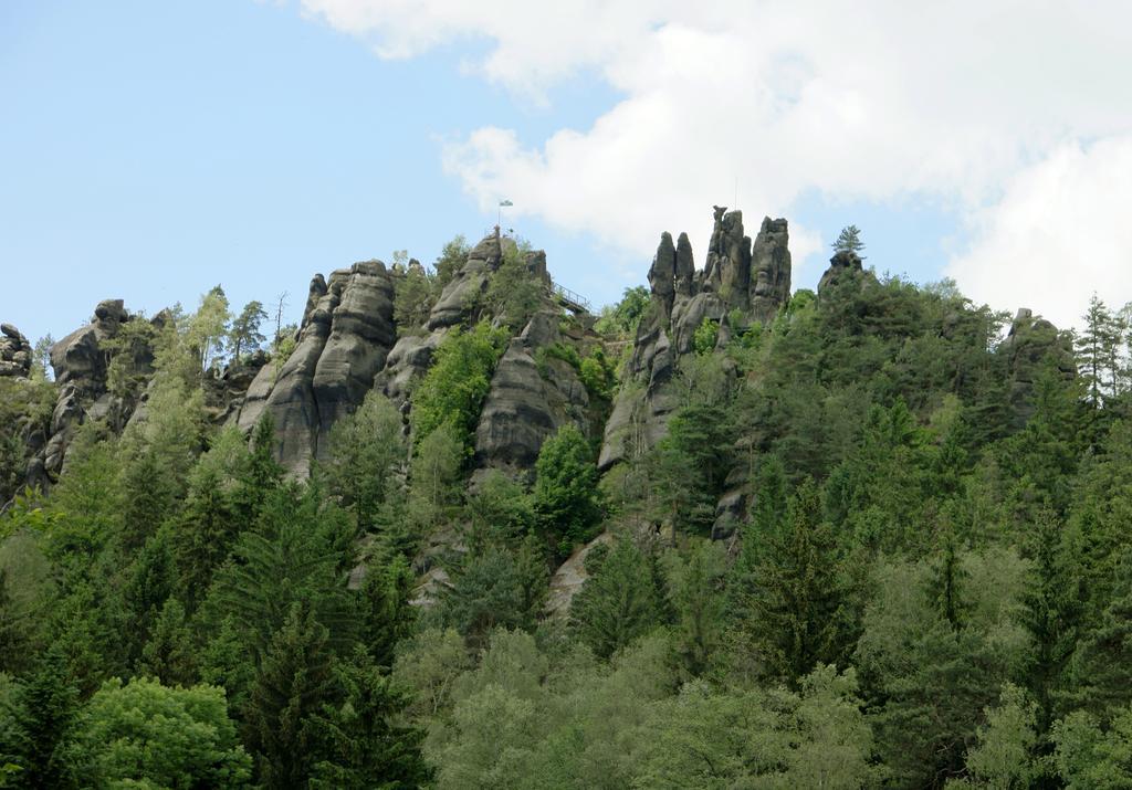 Apartamento Goldberghaus Großschönau Exterior foto